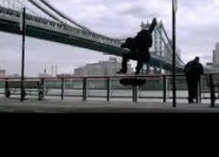 SK8のストリートでの風景
